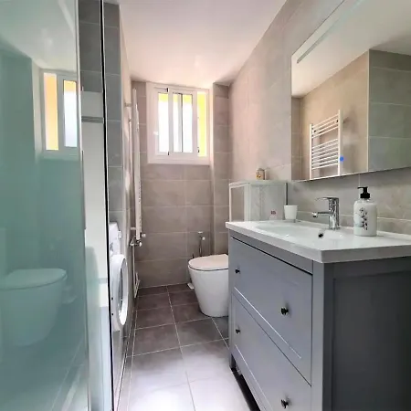 Piso Estacion Tren Bus Termas Muy Luminoso *